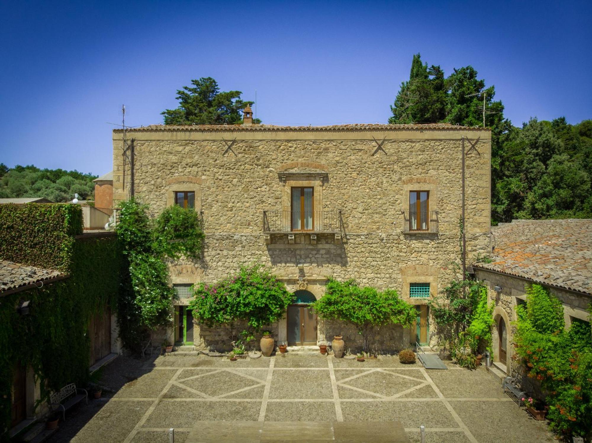 Agriturismo Feudo Tudia Landro Exterior photo